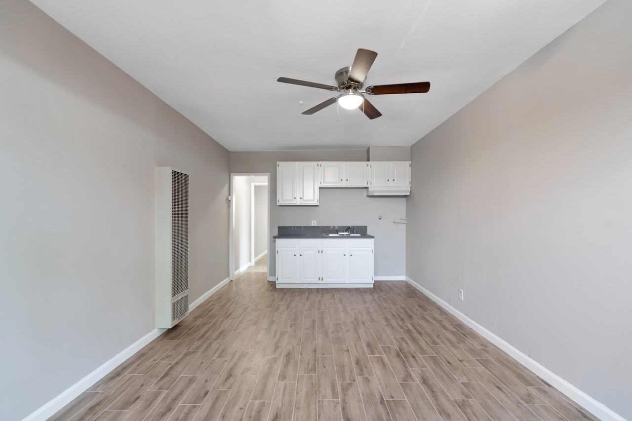 6444 Gage Avenue #6444 1/2 - Photo 5 of 20