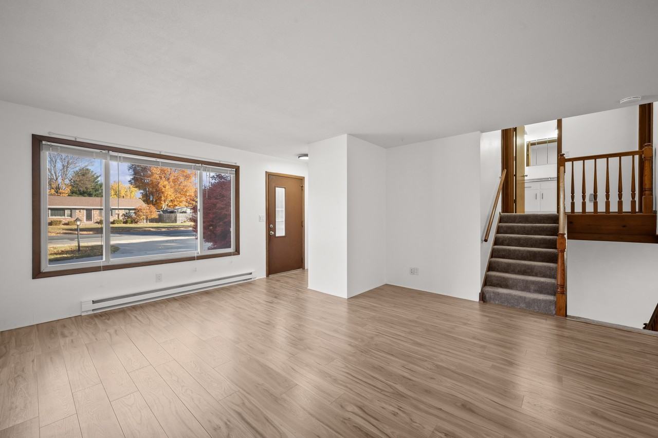 1332 W Glenlord Rd #NA - Photo 5 of 24