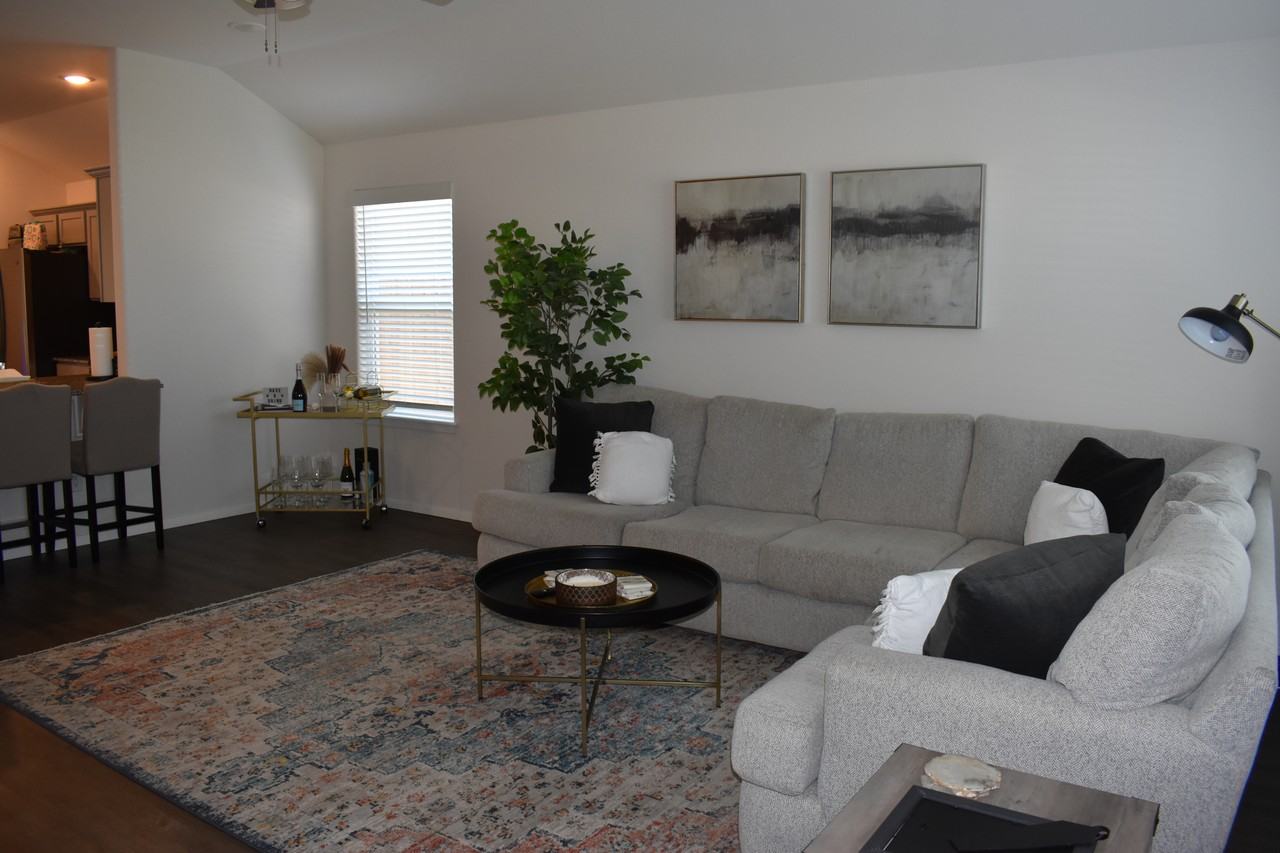 515 Ashwood St #NA - Photo 4 of 24