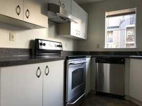 5300 Harbour Pointe Blvd #302H - Photo 1 of 1