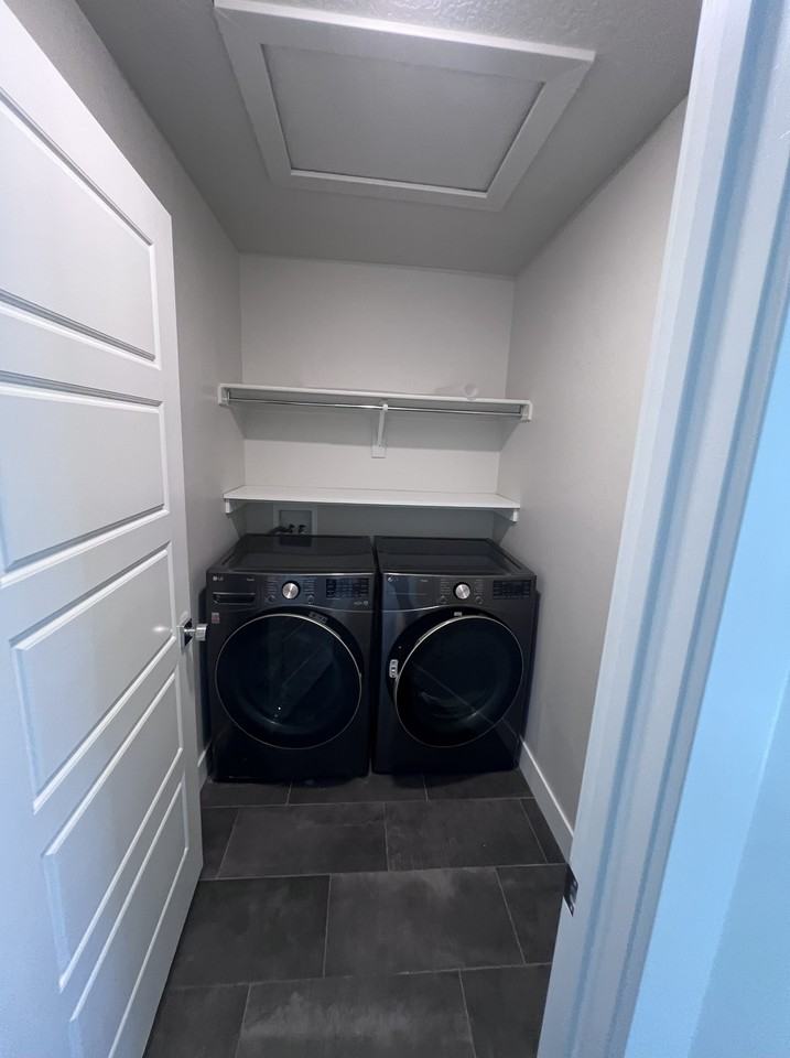 1359 N3740w #1359 - Photo 2 of 25