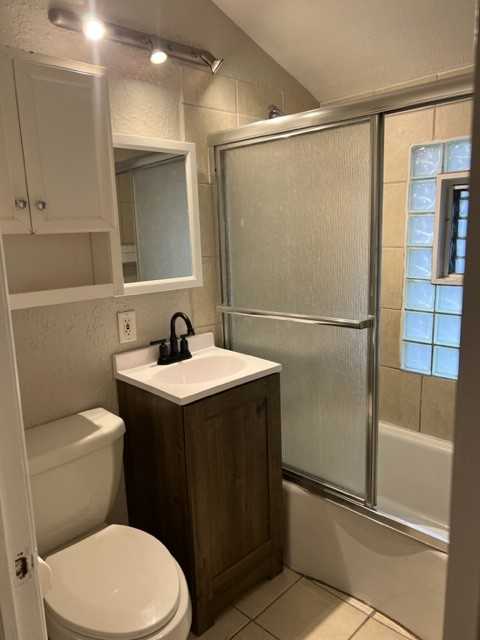 3567 S 31st St - Photo 5 of 9