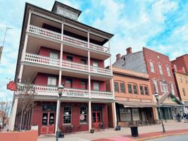 featured image of 11 N Beaver St