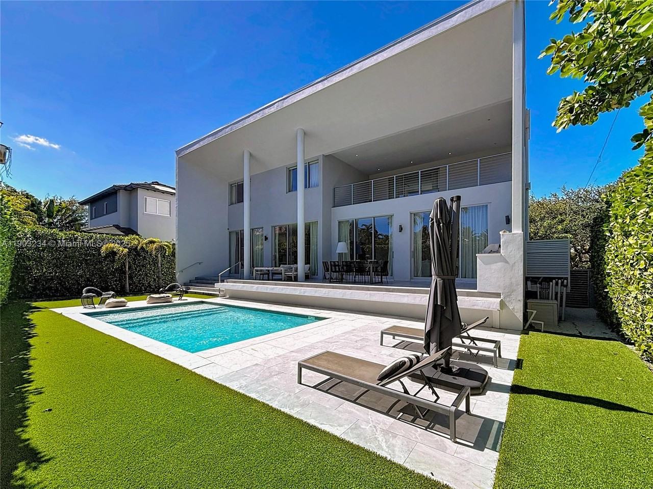 W McIntyre St & Warren Ln - Photo 2 of 44