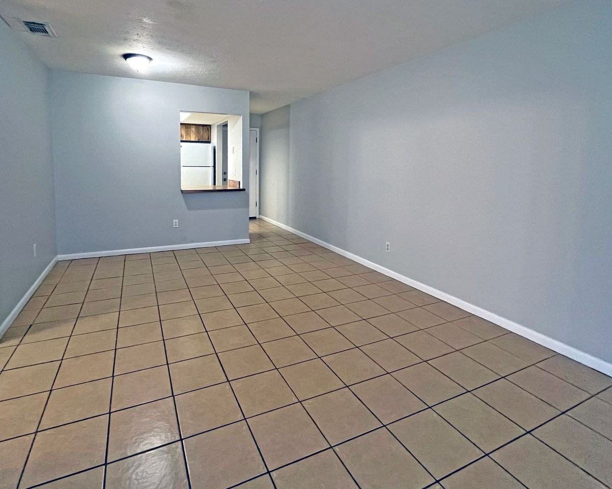 9509 Fieldview Cir #A - Photo 4 of 18