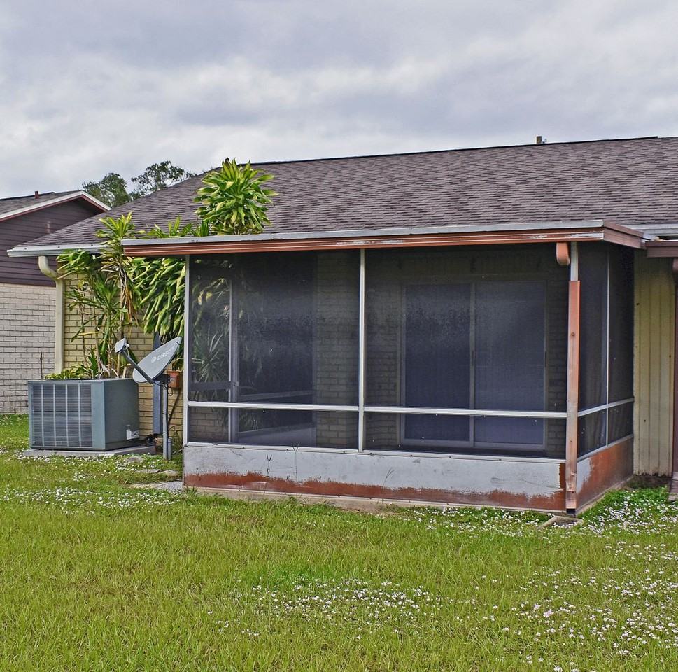 9509 Fieldview Cir #A - Photo 2 of 18