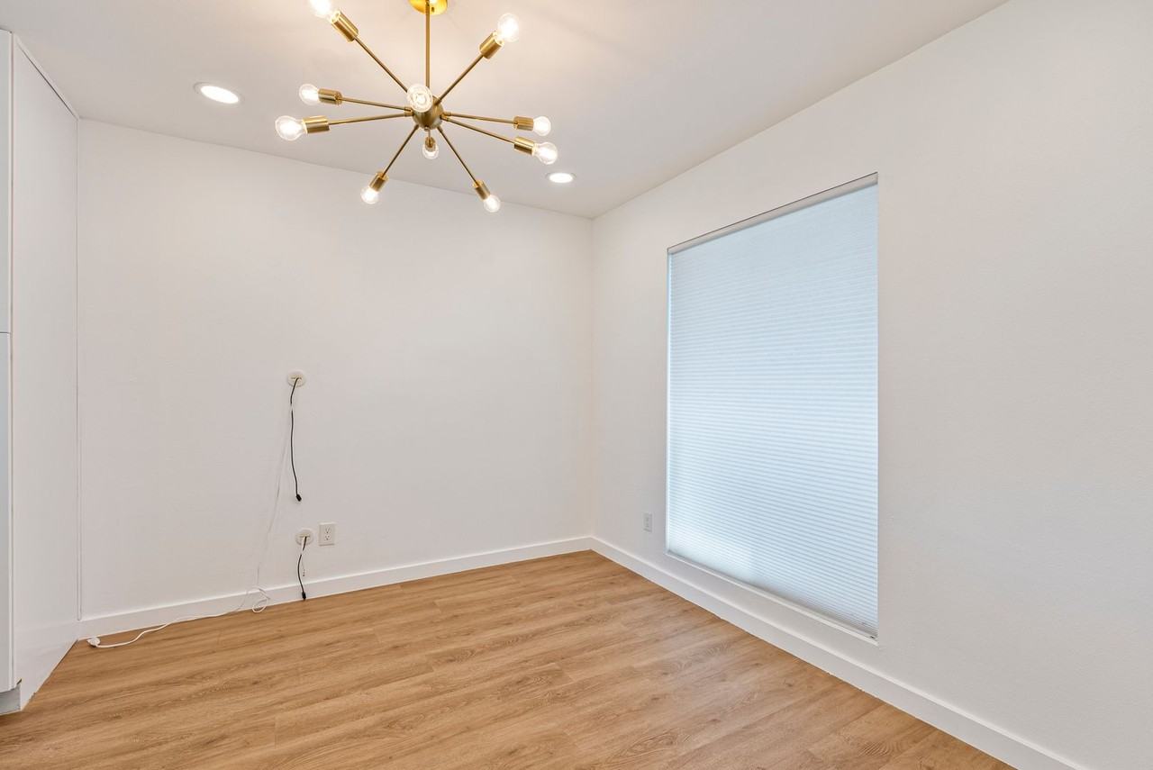 5200 King Charles Dr - Photo 6 of 21