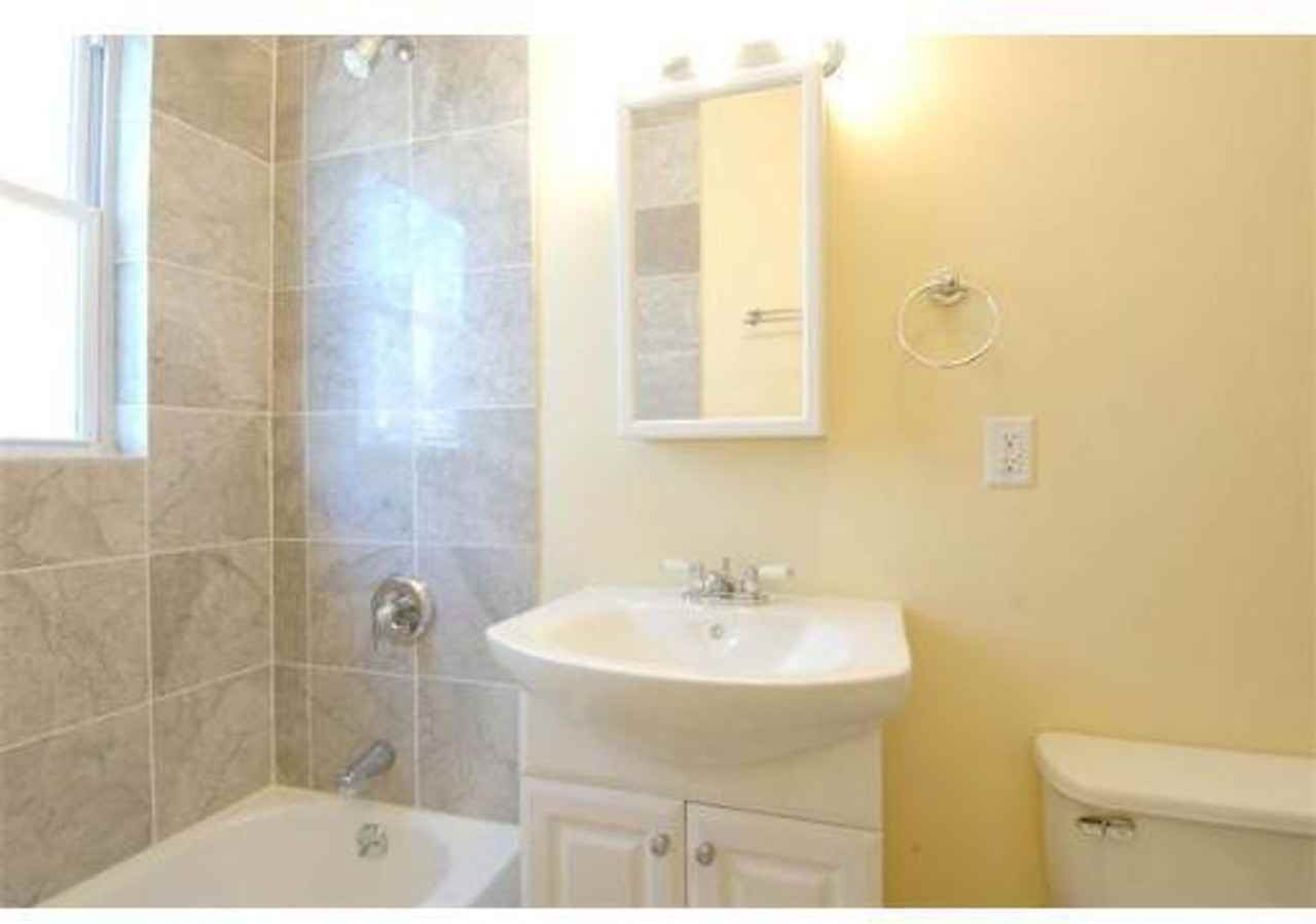 21 Parker Hill Ave - Photo 5 of 7