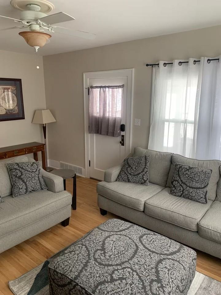 2712 N 61st St - Photo 2 of 30