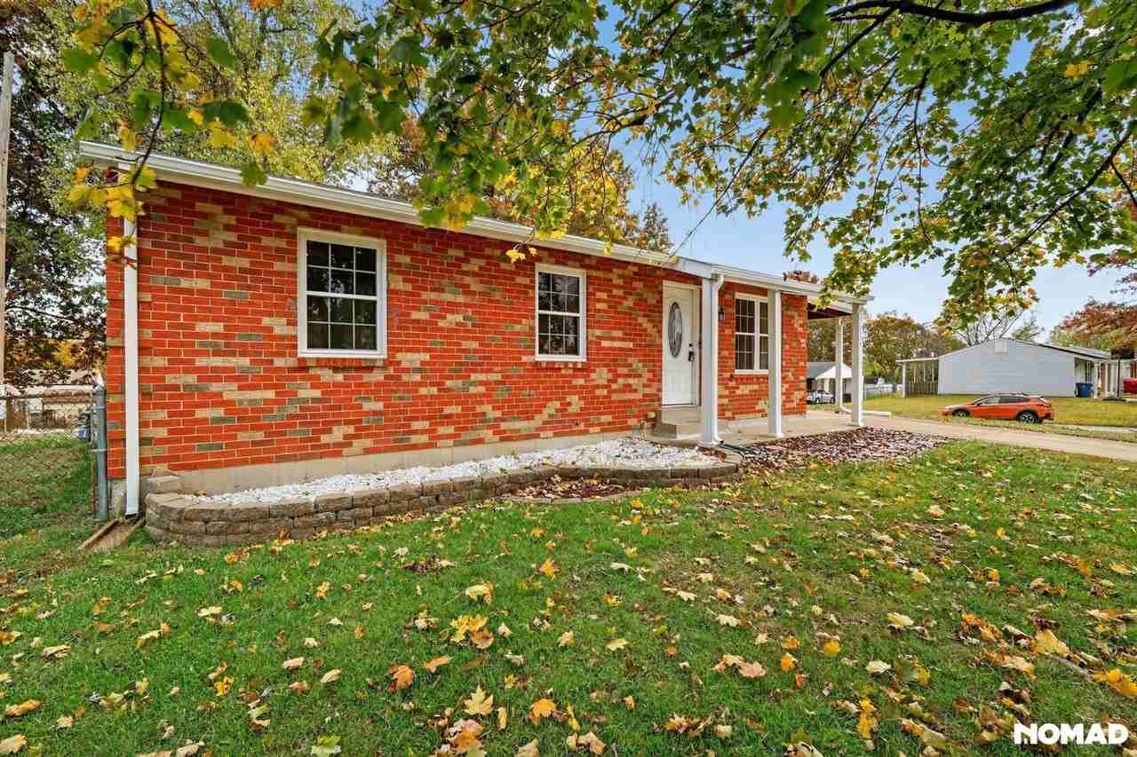 2354 Jackson Drive - Photo 3 of 31