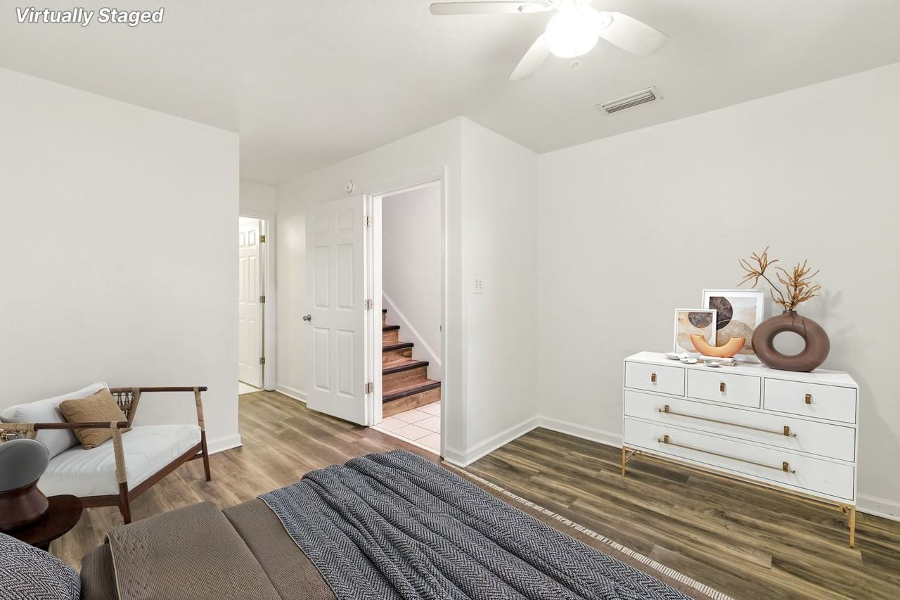 1905 HoneySuckle - Photo 6 of 12