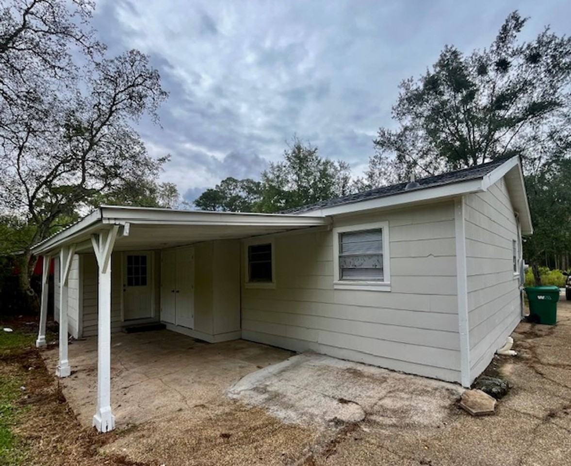 3712 Dale Ln - Photo 2 of 13