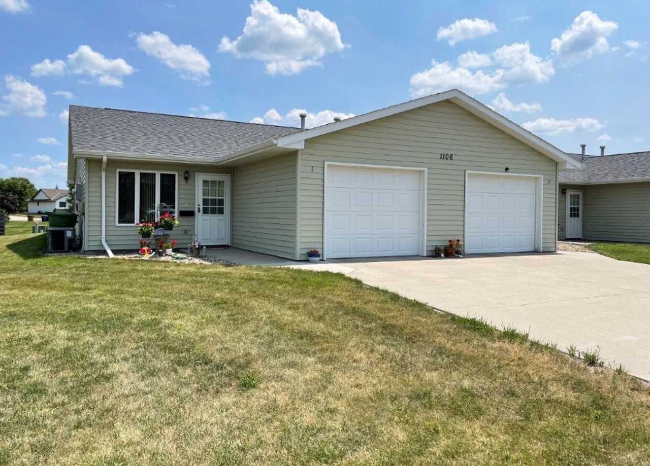 2 bed 1 bath 55+ Townhomes - Photo 2 of 2