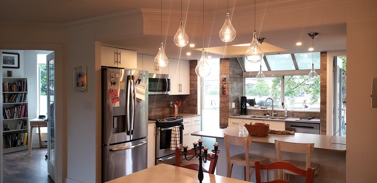 1135 Quayside Drive #102 - Photo 2 of 9