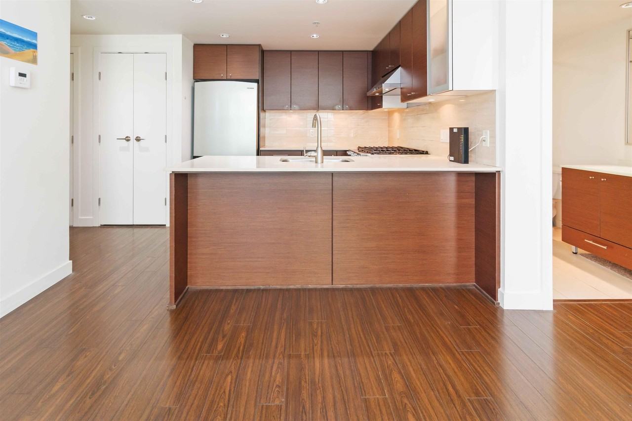 7371 Westminster Highway #702 - Photo 6 of 11