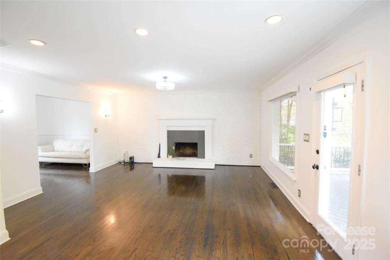 4128 Carmel Forest Dr - Photo 4 of 26