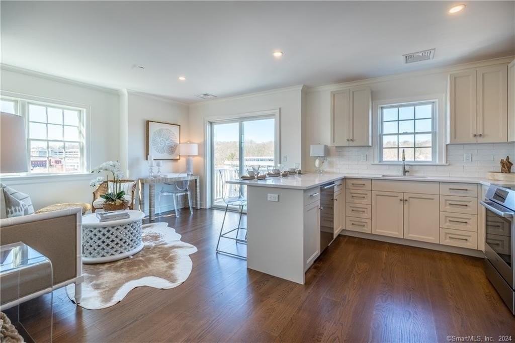 201 Main Street #203 - Photo 2 of 40