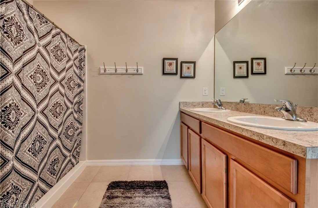 233 Se 3rd St - Photo 6 of 10