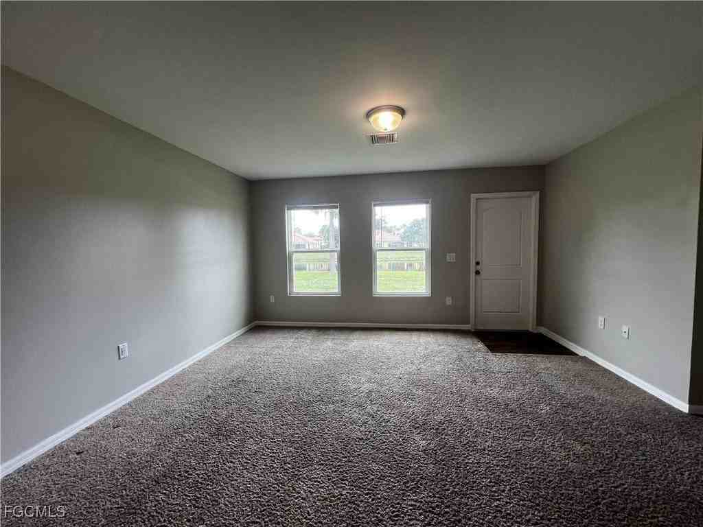 18319 Gibraltar Ln - Photo 3 of 26