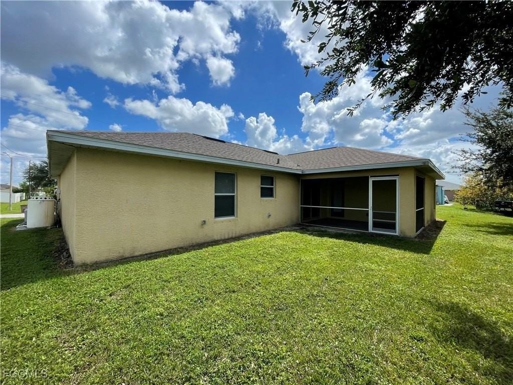 1908 Ne 7th Ave - Photo 3 of 15