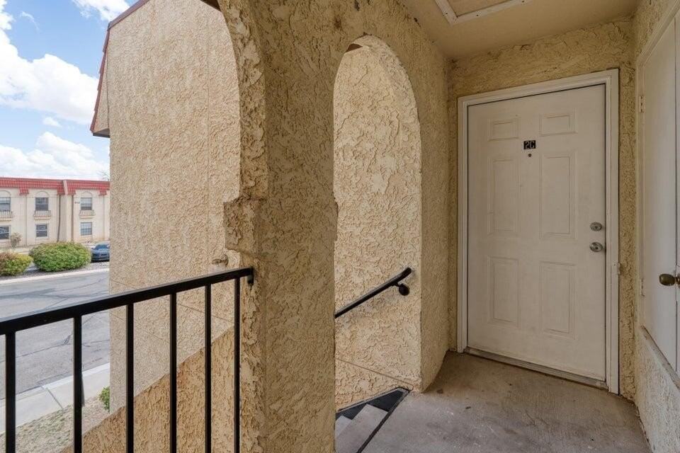 811 Country Club Dr Se Apt 2c #2C - Photo 3 of 19