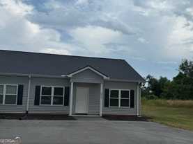 2453 Memorial Rd - Photo 1 of 1