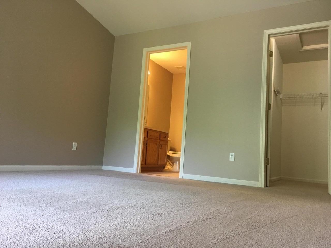 20209 Chesapeake Cir - Photo 2 of 48