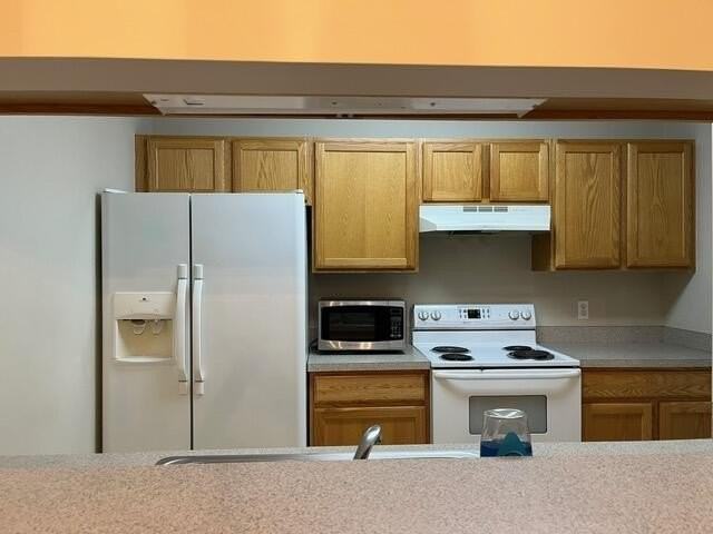 2652 S Knightsbridge Cir - Photo 2 of 19