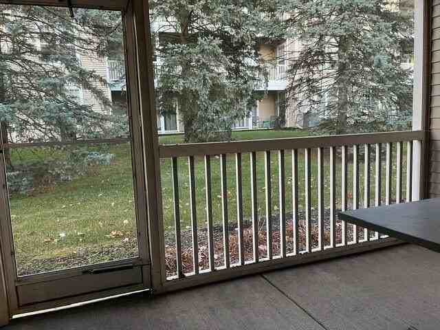 2652 S Knightsbridge Cir - Photo 7 of 19