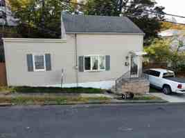 featured image of 316 Caldwell Ave