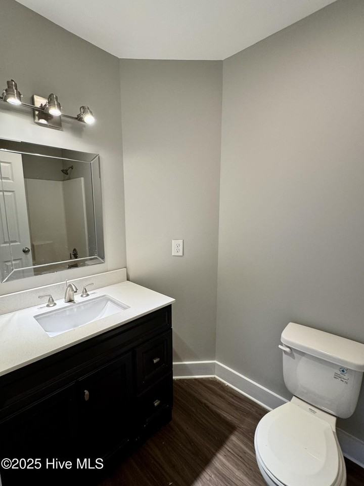 411 West 3rd Street - Photo 5 of 20