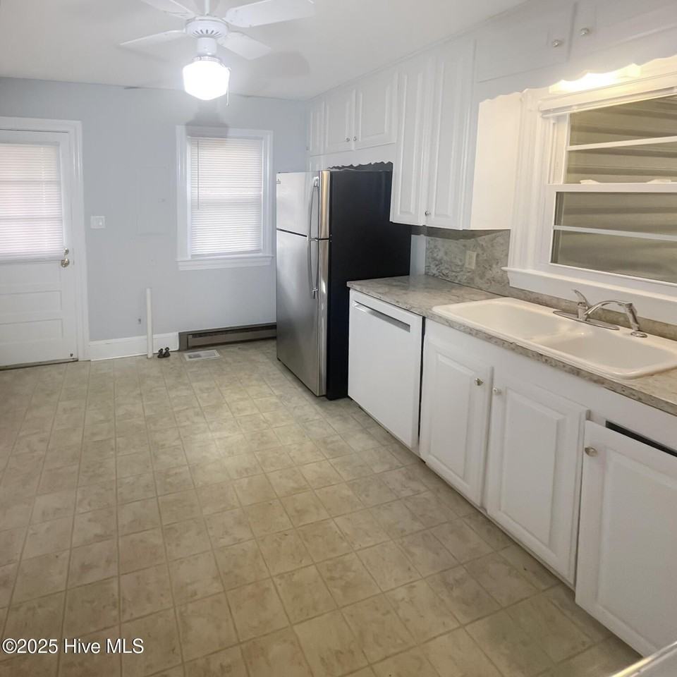 2803 Jackson Drive - Photo 5 of 15