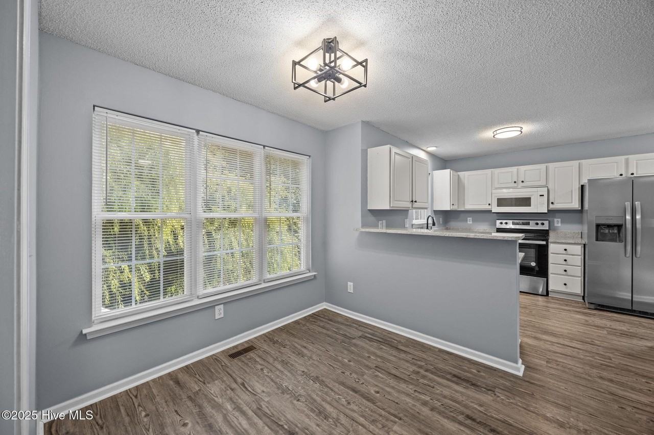 103 Arbor Drive - Photo 6 of 23