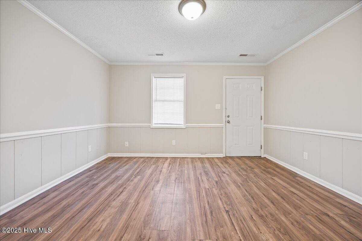 1601 Betz St - Photo 3 of 13