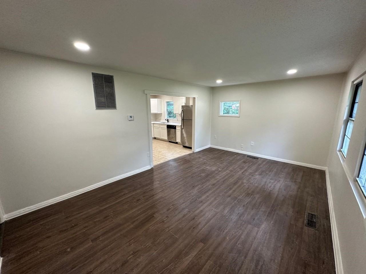 476 Mineral Rd - Photo 2 of 4