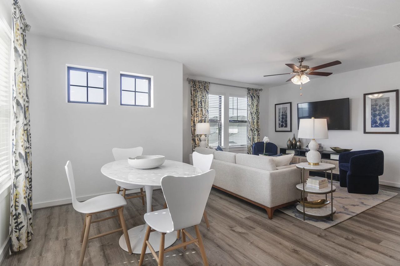 16870 South Interstate 35 Frontage Road - Photo 3 of 18