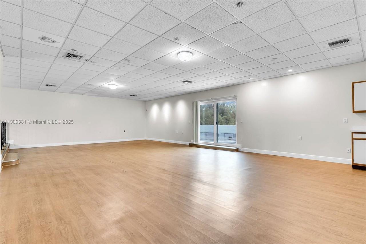 14820 Naranja Lakes Blvd #PHD - Photo 2 of 8