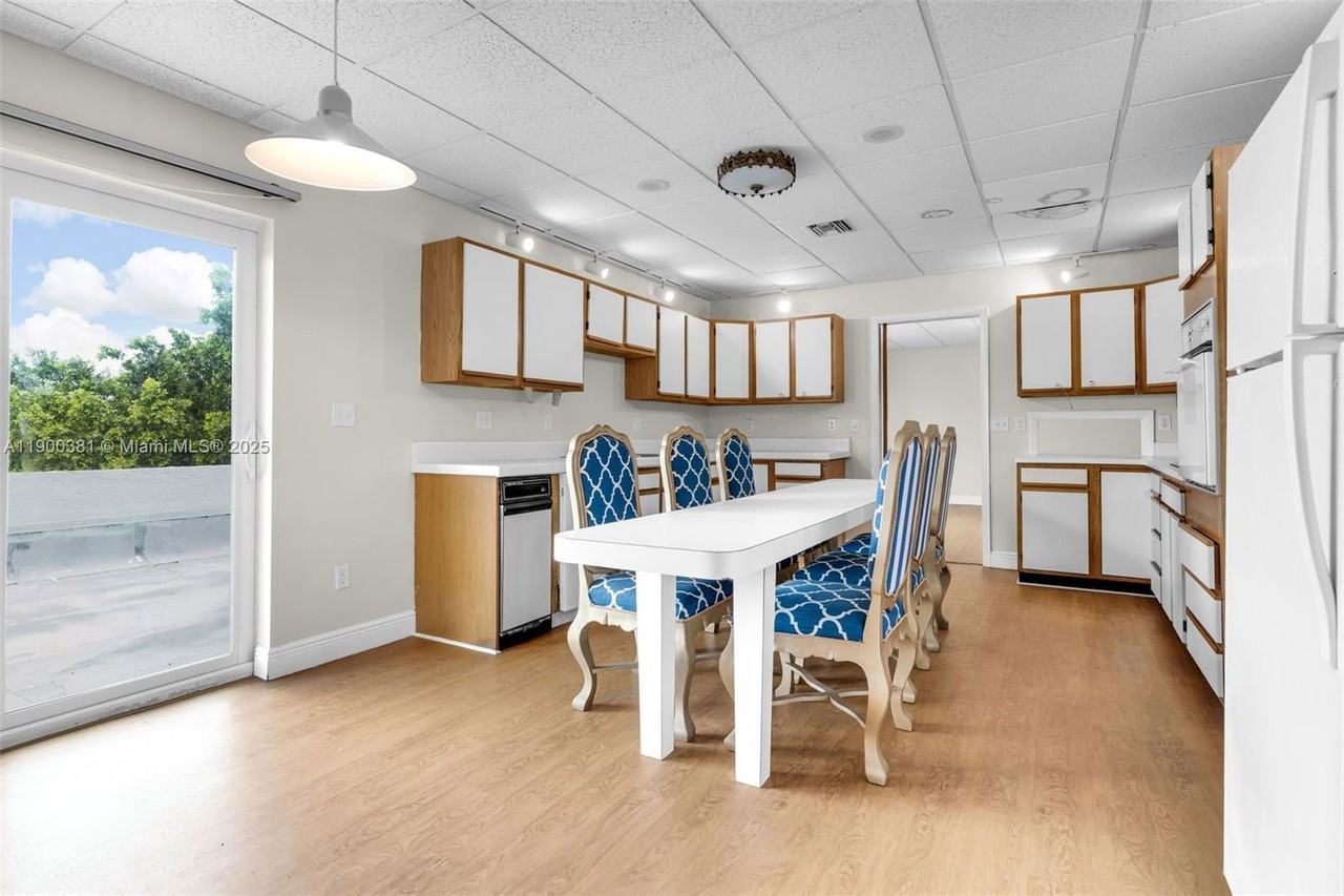 14820 Naranja Lakes Blvd #PHD - Photo 3 of 8