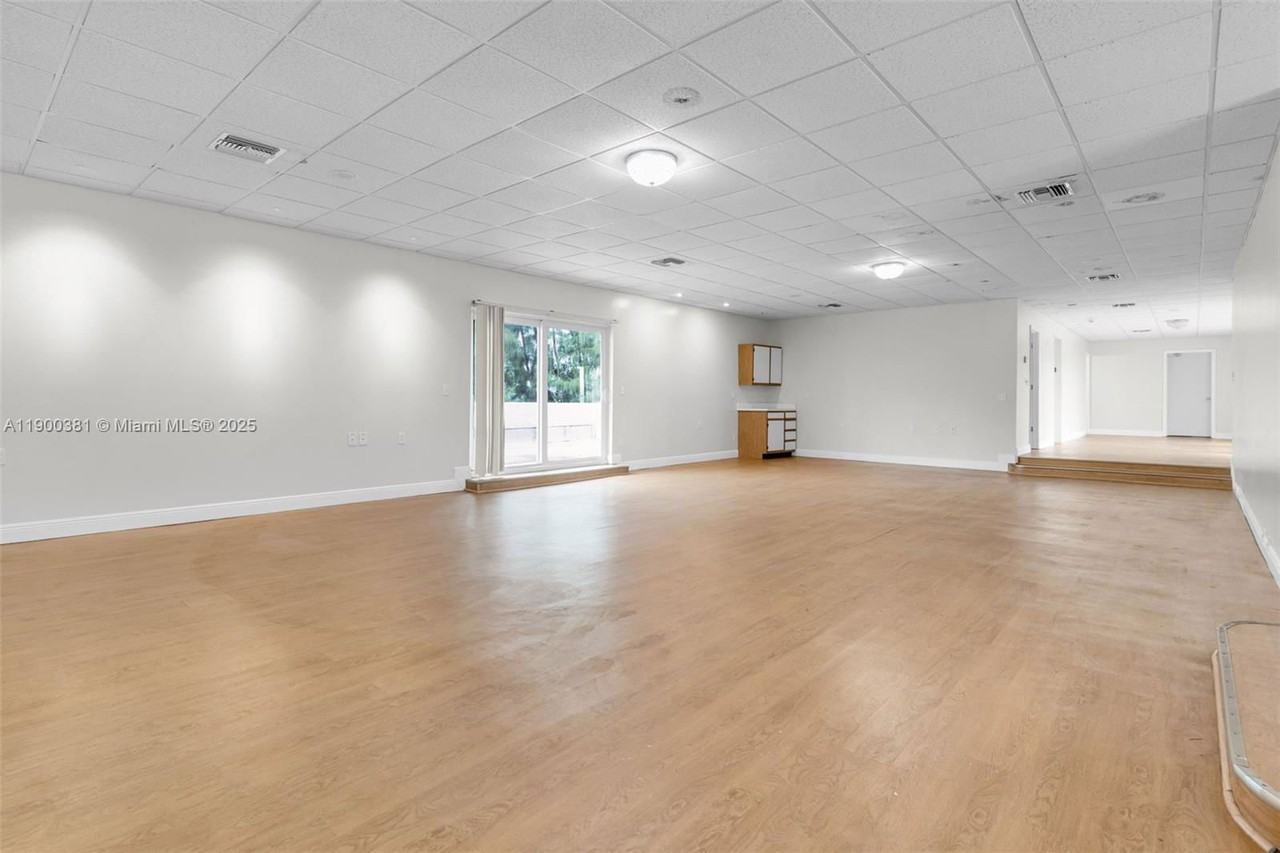 14820 Naranja Lakes Blvd #PHD - Photo 7 of 8