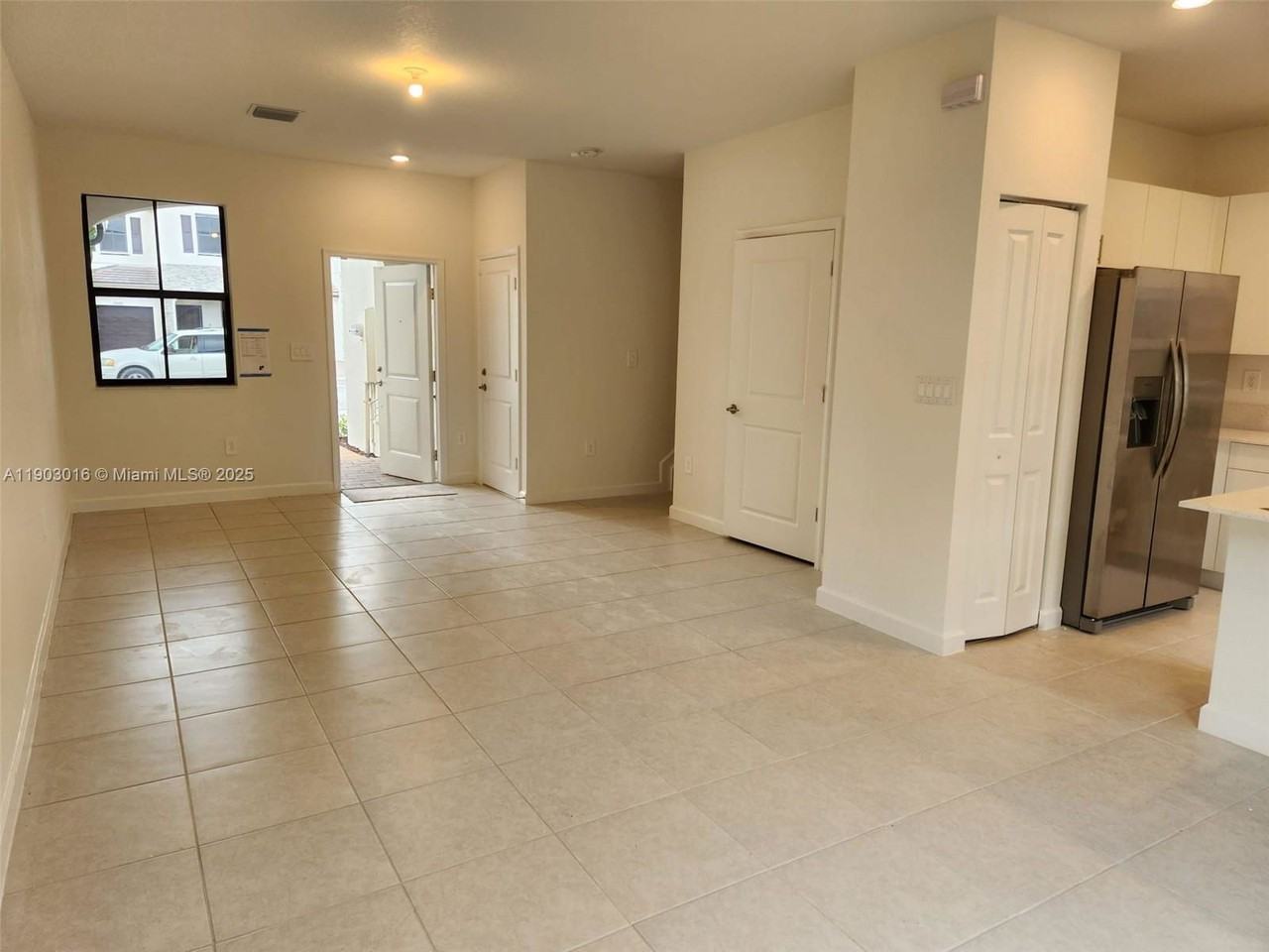 13071 Sw 232nd Ln - Photo 3 of 8