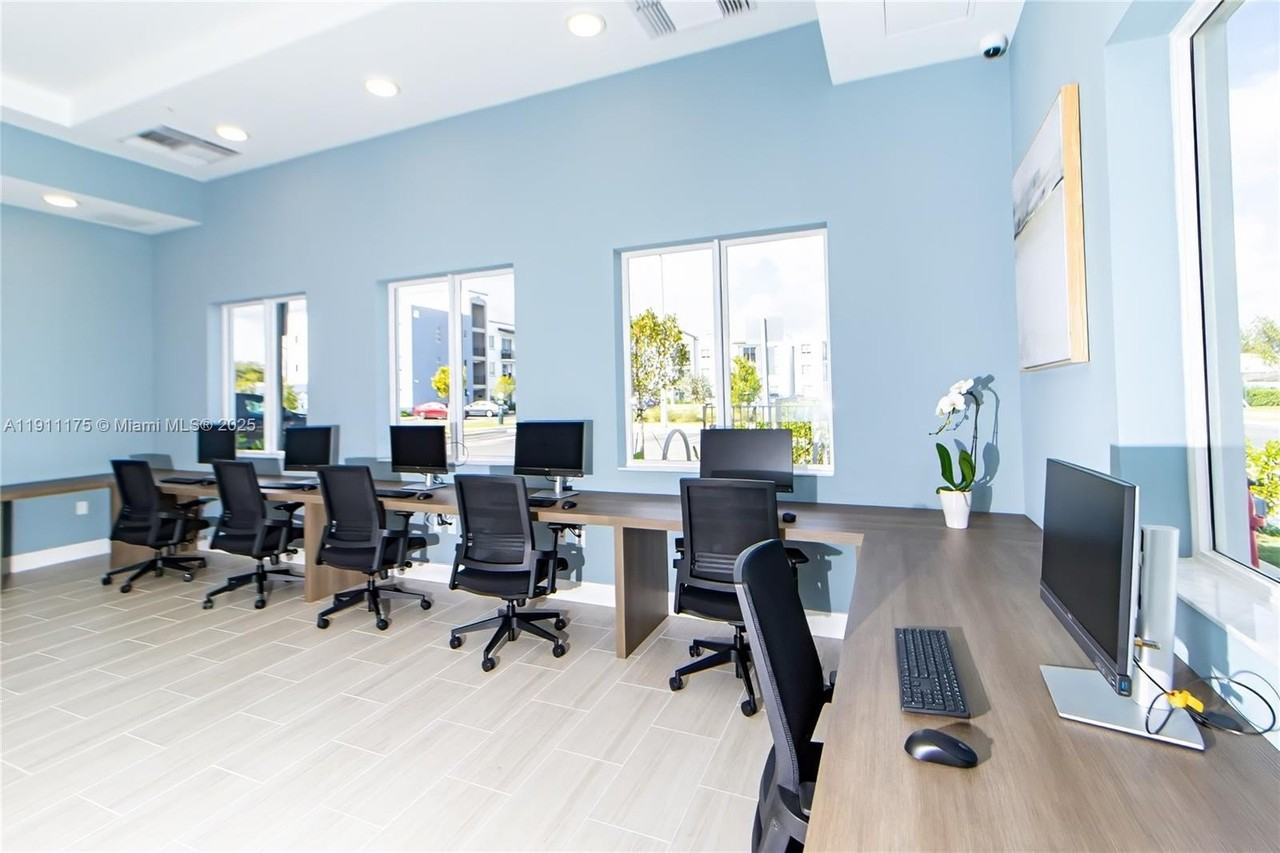 25050 Sw 136th Ave #116 - Photo 5 of 20