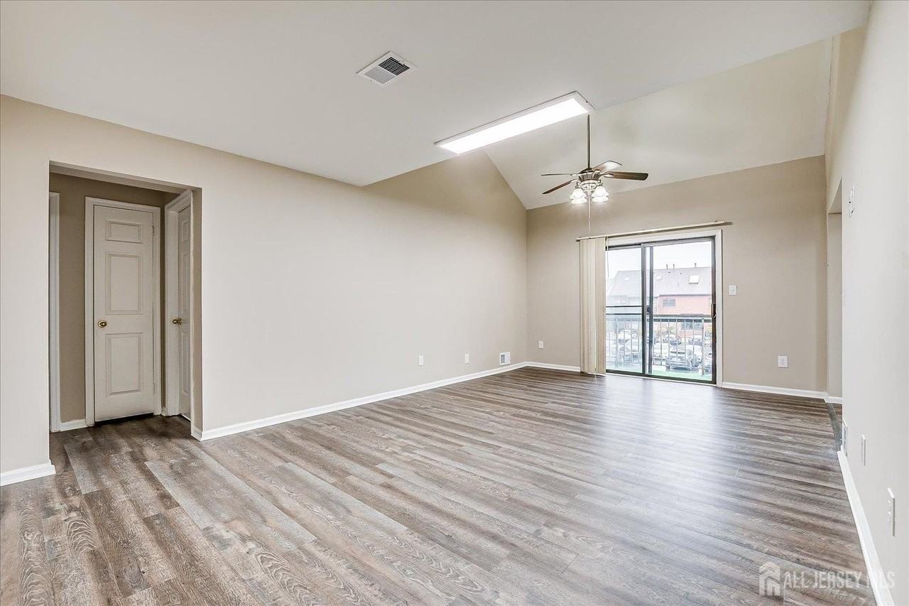 132-H Beverly Hill Ter #H - Photo 4 of 27