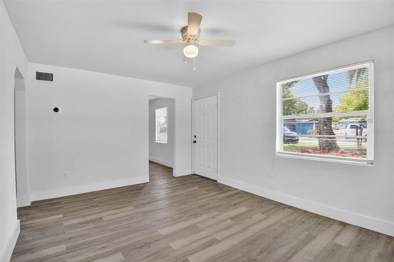 2425 Anastasia Drive - Photo 6 of 23