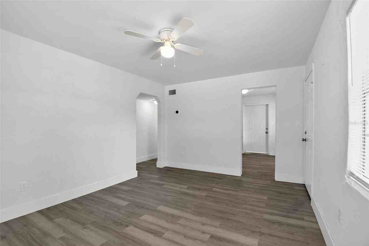 2425 Anastasia Drive - Photo 7 of 23