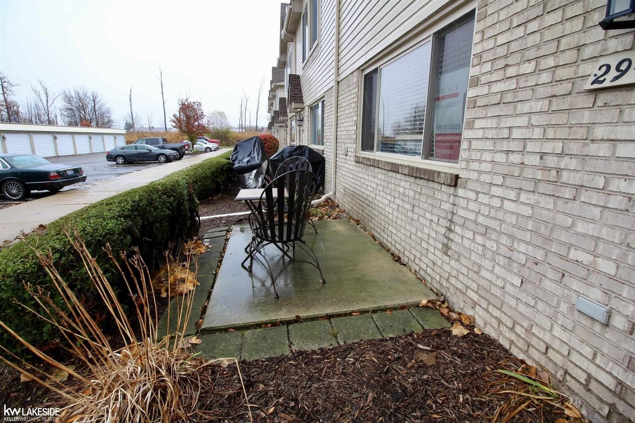 29408 Maurice Ct - Photo 2 of 20