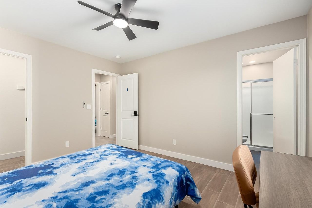 S 47th St - Photo 7 of 7