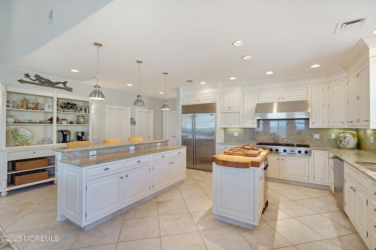 233 Beachfront Apt 3 #3 - Photo 6 of 18