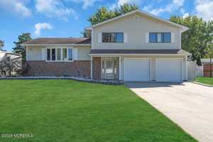 featured image of 691 Sussex Ct