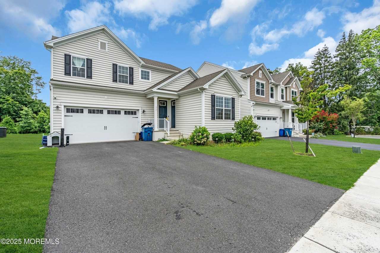 317 Tulip Ct - Photo 3 of 31