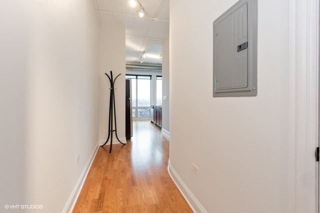 4814 N Clark St #502S - Photo 7 of 13